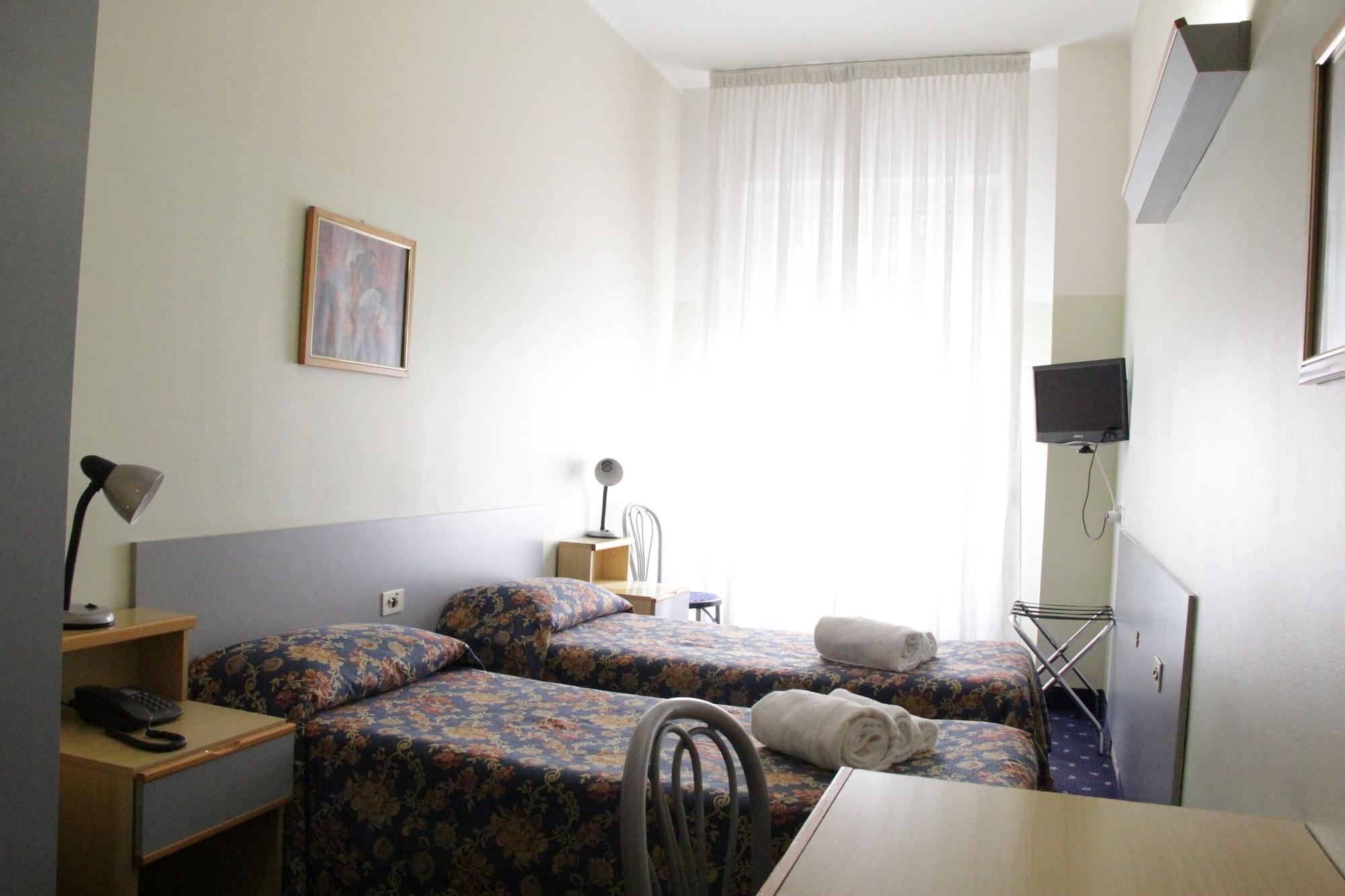 Hotel Lugano Milano Esterno foto