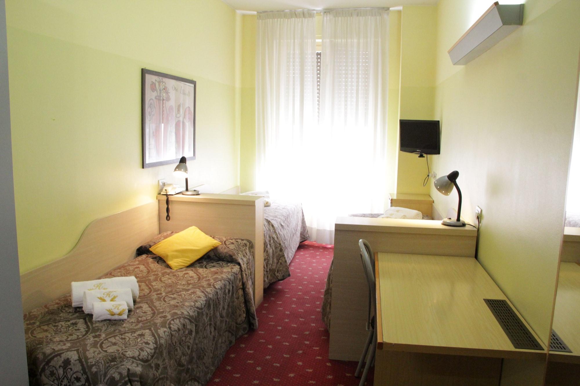 Hotel Lugano Milano Esterno foto