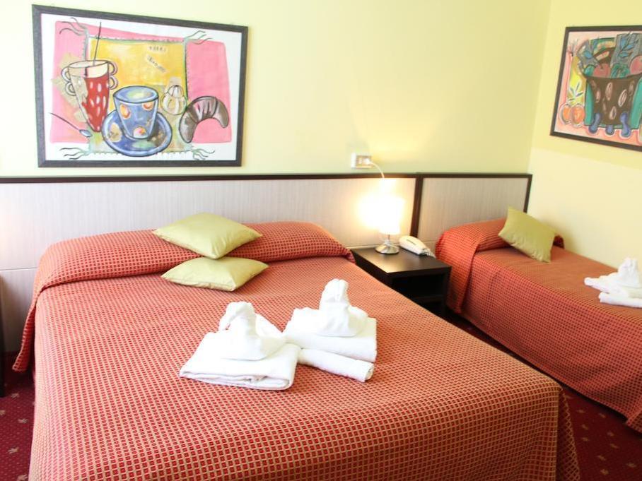 Hotel Lugano Milano Esterno foto