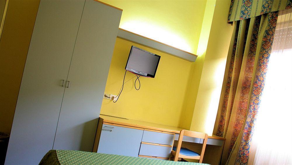 Hotel Lugano Milano Esterno foto