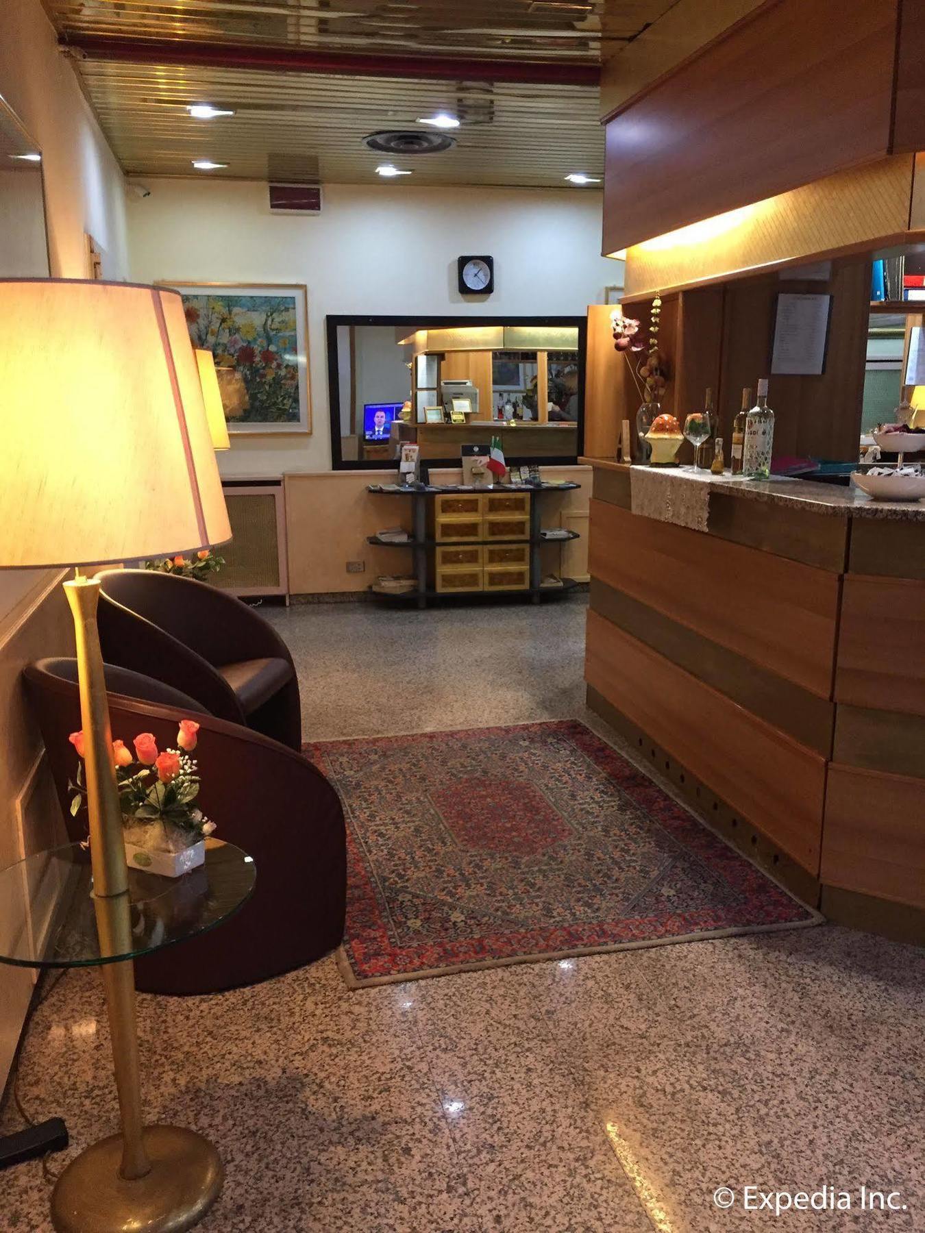 Hotel Lugano Milano Esterno foto