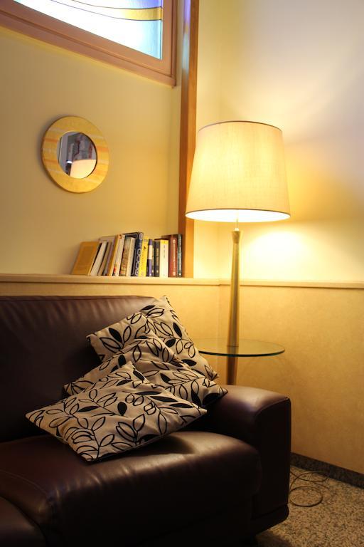 Hotel Lugano Milano Esterno foto