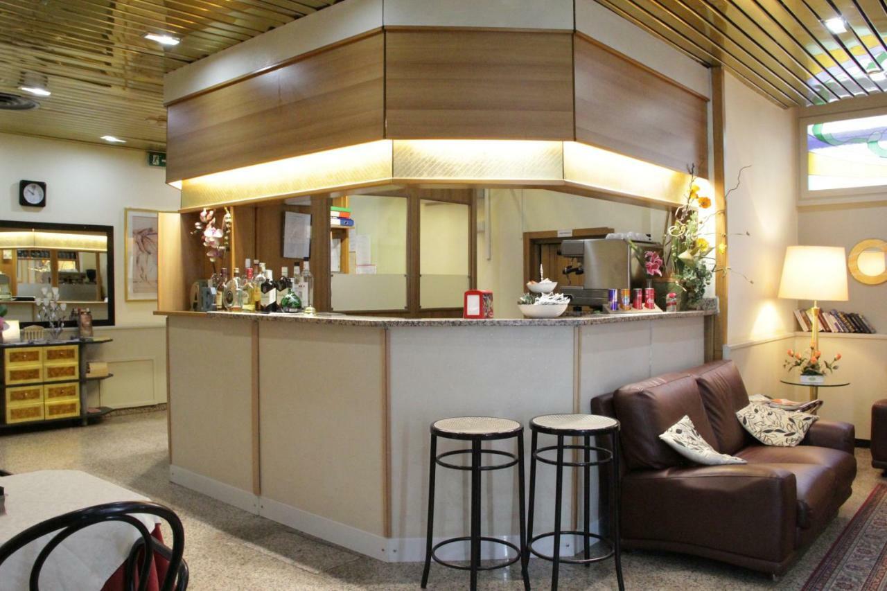 Hotel Lugano Milano Esterno foto