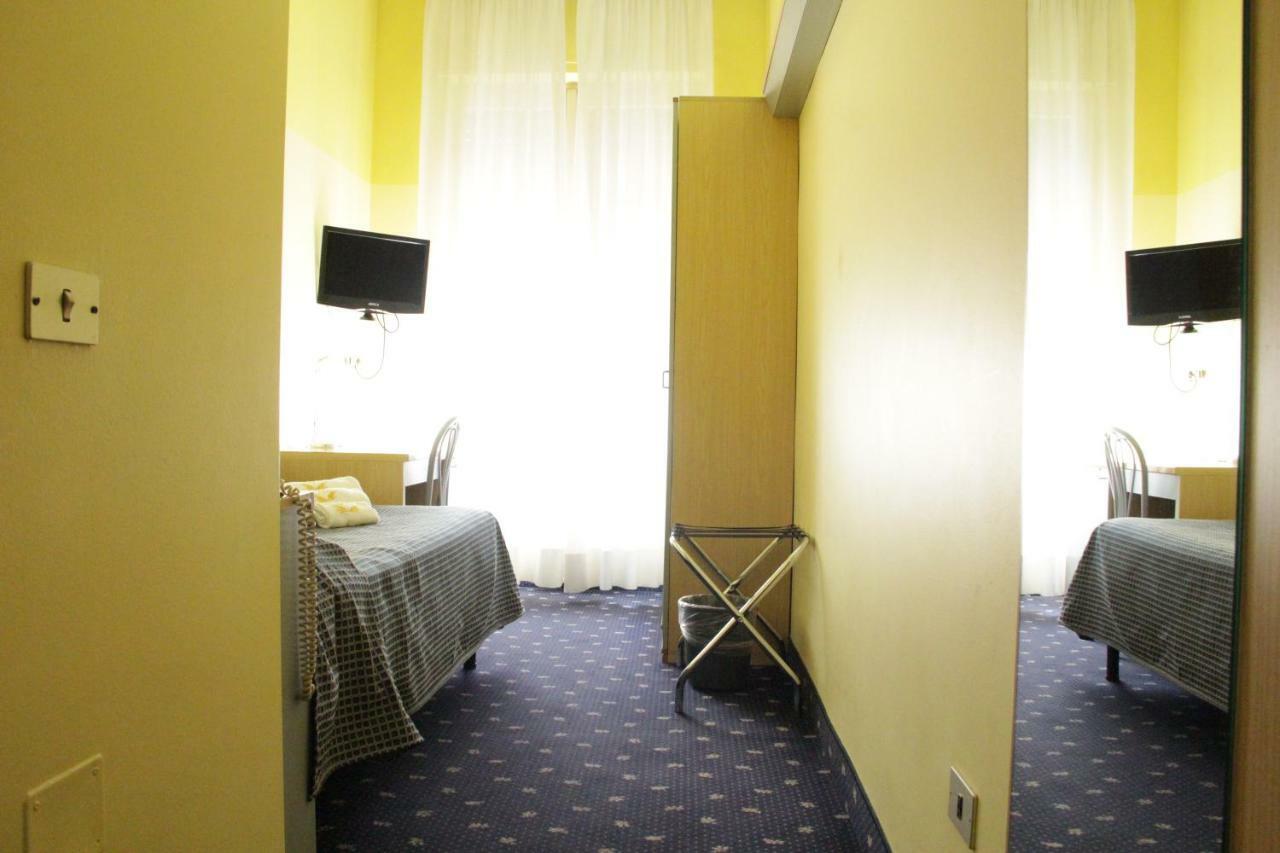 Hotel Lugano Milano Esterno foto